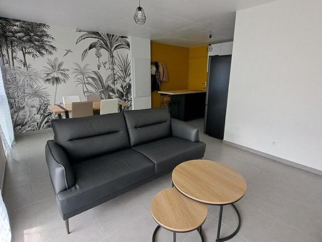 Location Appartement 3 pièces 60m² MARSEILLE 4ème