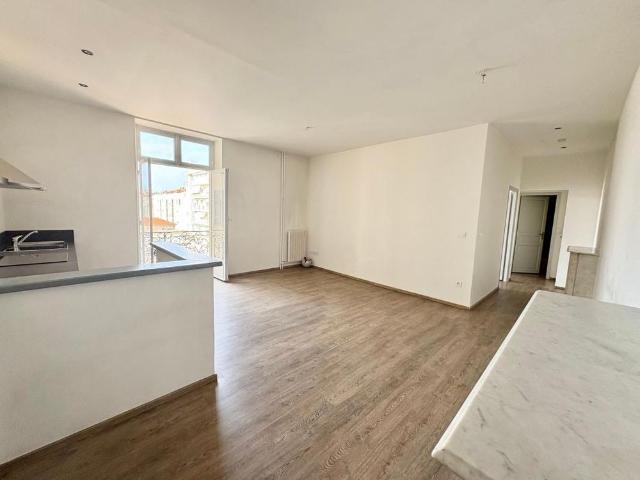 Location Appartement 3 pièces 60m² NICE 06000