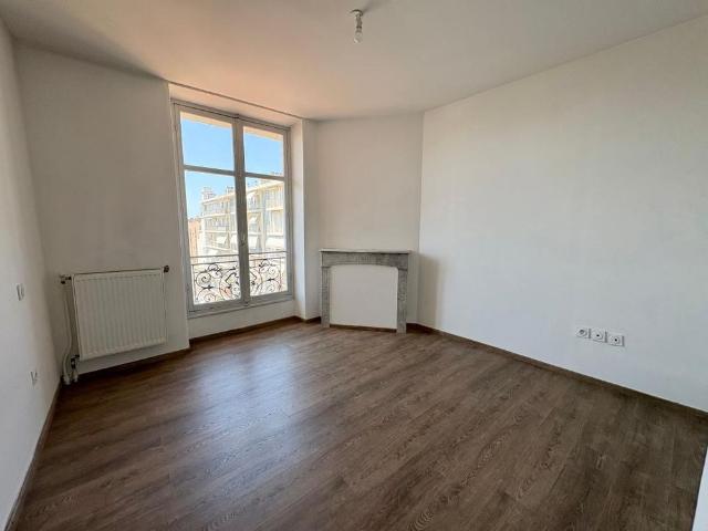 Location Appartement 3 pièces 60m² NICE 06000