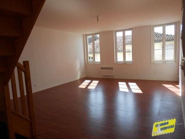 Location Appartement 3 pièces 60m² SAINTES 17100