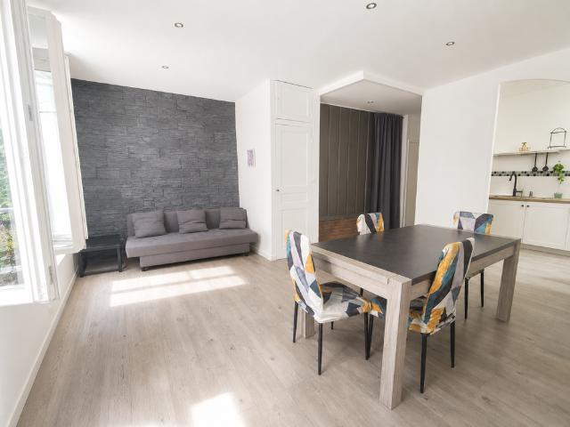 Location Appartement 3 pièces 60m² SANARY SUR MER 83110