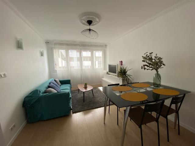 Location Appartement 3 pièces 60m² PARIS 20ème