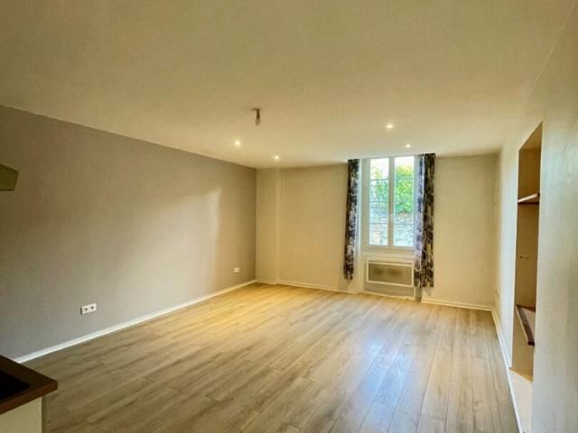 Location appartement 3 pièces, 61.55m², L'Isle Jourdain