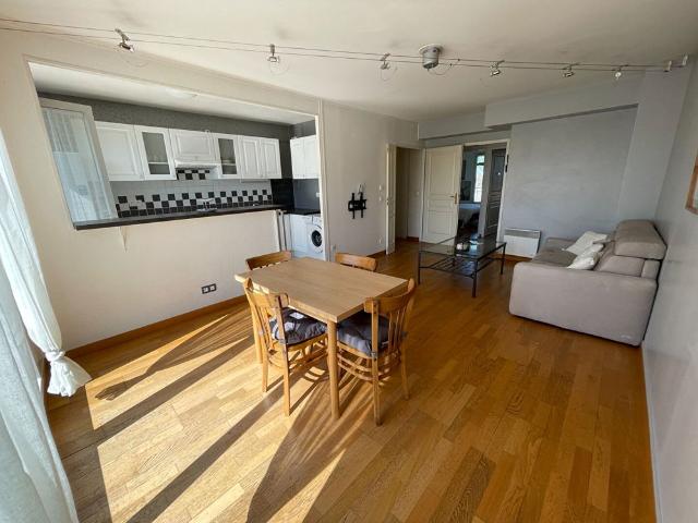 Location appartement 3 pièces, 61.60m², Livry Gargan