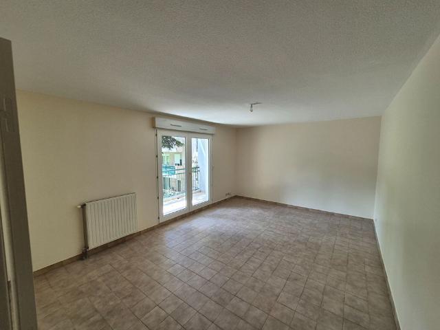 Location appartement 3 pièces, 61.08m², Nîmes