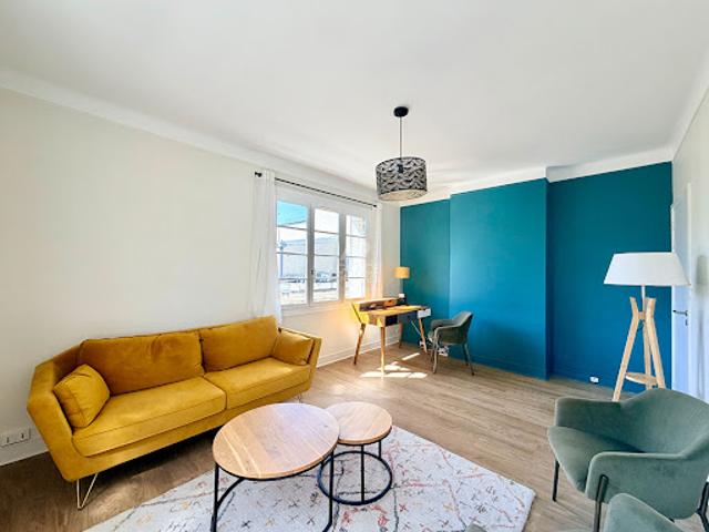 Location Appartement 3 pièces 61.22 m2 Versailles
