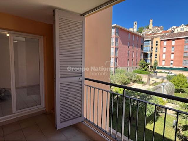 Location Appartement 3 pièces 63 m2 Grasse