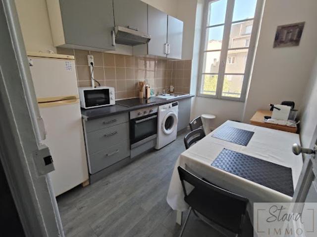 Location Appartement 3 pièces 61 m2 Marseille 6ème