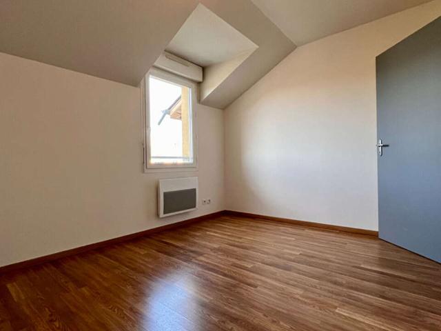 Location appartement 3 pièces 61 m² Sévérac d'Aveyron 12150