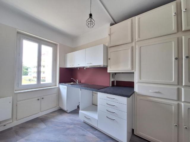 Location Appartement 3 pièces 61m² DIJON 21000