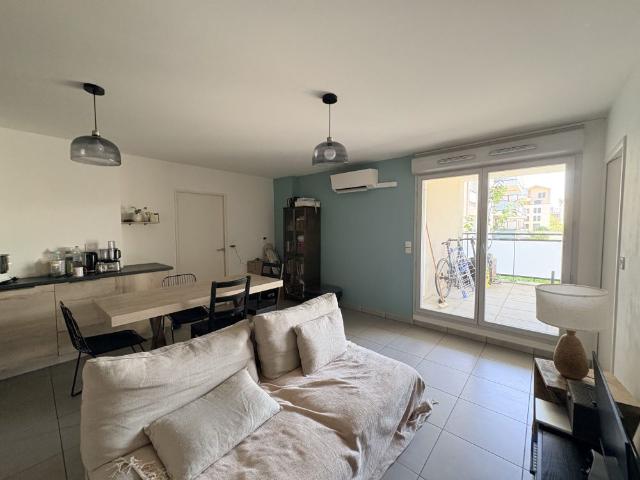 Location Appartement 3 pièces 61m² LYON 7ème