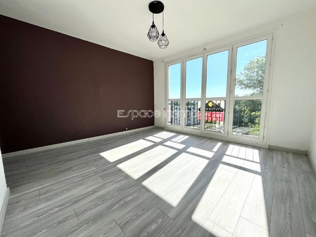 Location Appartement 3 pièces 61m² MAROMME 76150
