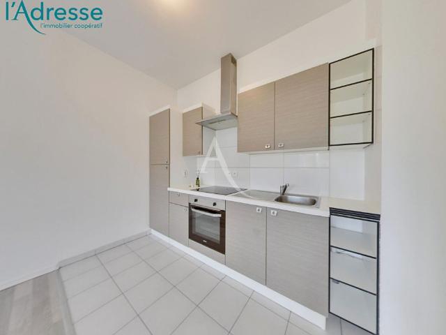 Location Appartement 3 pièces 61m² NEUILLY SUR MARNE 93330