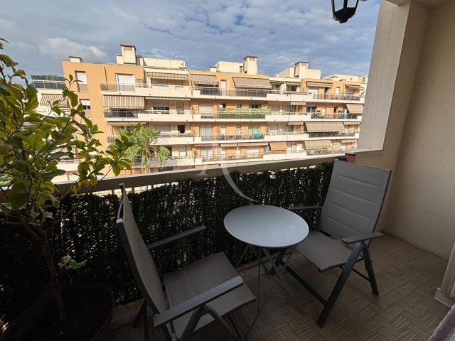 Location Appartement 3 pièces 61m² NICE 06000