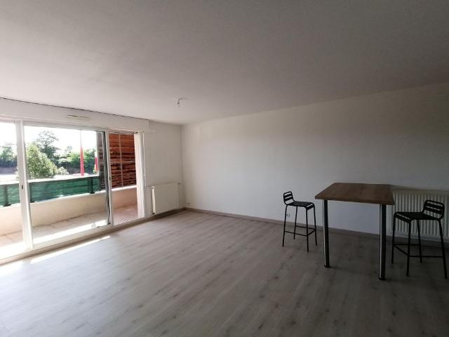 Location Appartement 3 pièces 61m² RODEZ 12000
