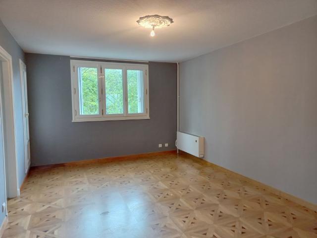 Location Appartement 3 pièces 61m² VICHY 03200