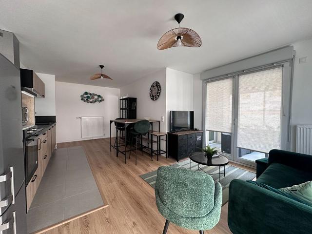 Location appartement 3 pièces, 62.41m², Reims