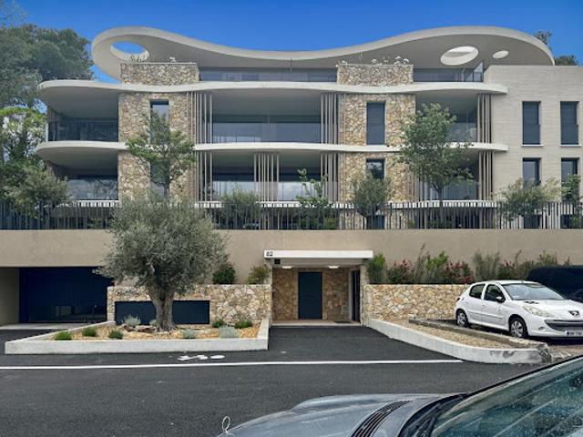 Location Appartement 3 pièces 62.5 m2 Mougins
