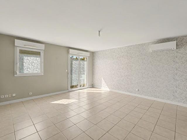 Location Appartement 3 pièces 62.81 m2 Labastidette