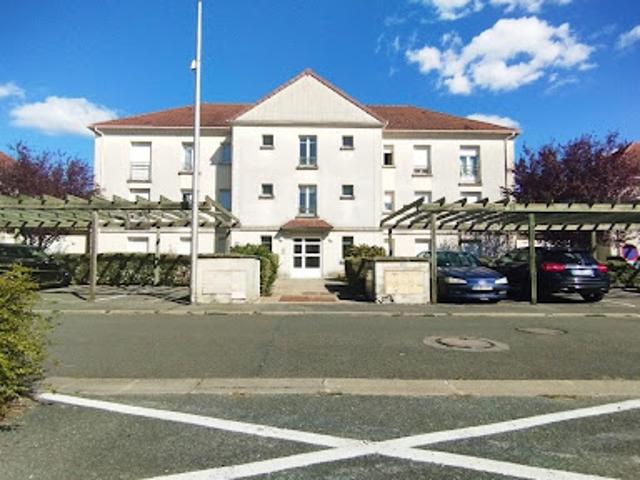 Location Appartement 3 pièces 62.8 m2 Saint Jean de la Ruelle