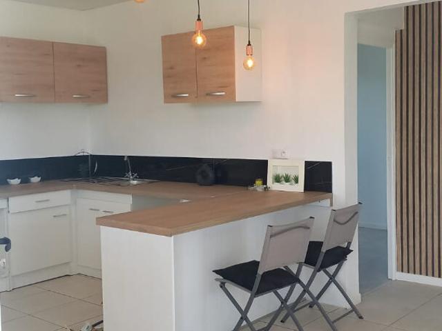 Appartement 3 pièces Le François 62.00m² 990€ à louer l'Adresse