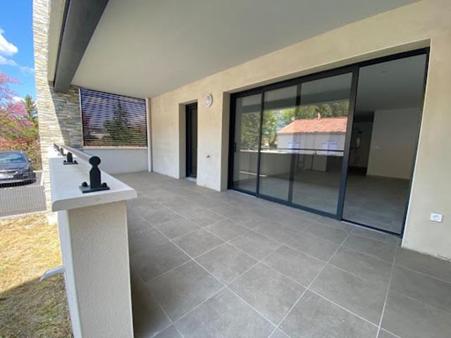Location Appartement 3 pièces 62 m2 Eyguières