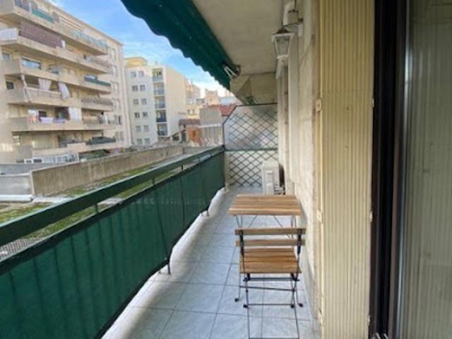 Location Appartement 3 pièces 62 m2 Marseille 10ème