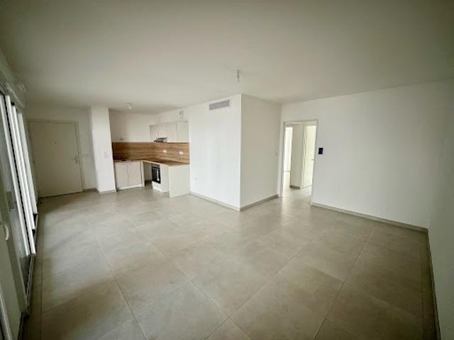 Location Appartement 3 pièces 62 m2 Marseille 6ème