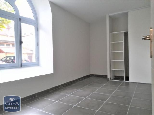 Location Appartement 3 pièces 62m² CHALON SUR SAONE 71100