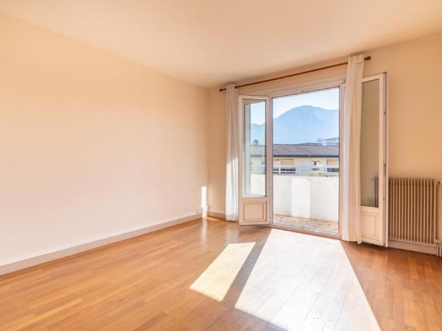 Location Appartement 3 pièces 62m² ANNECY 74000