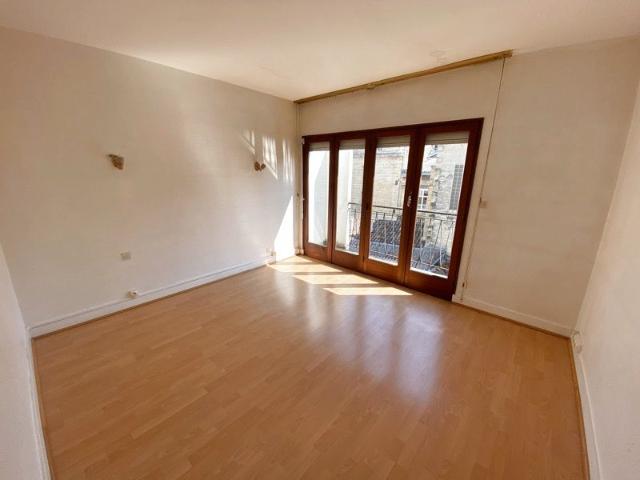 Location Appartement 3 pièces 62m² BORDEAUX 33000