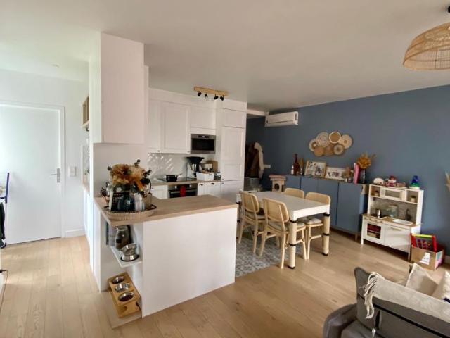 Location Appartement 3 pièces 62m² ISSY LES MOULINEAUX 92130