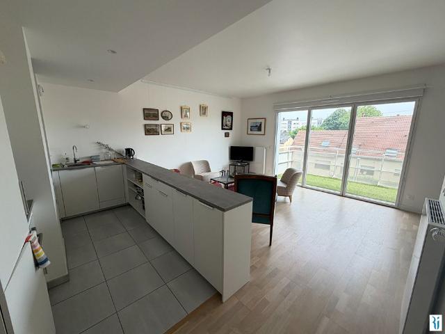 Location Appartement 3 pièces 62m² MONT ST AIGNAN 76130