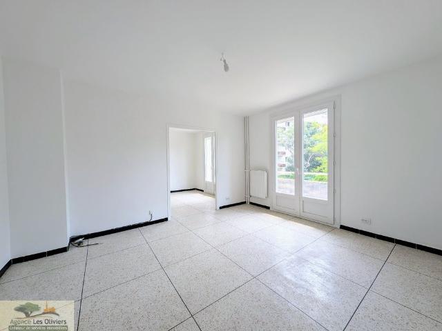 Location Appartement 3 pièces 62m² MONTPELLIER 34070