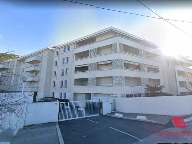 Location Appartement 3 pièces 62m² MARSEILLE 9ème