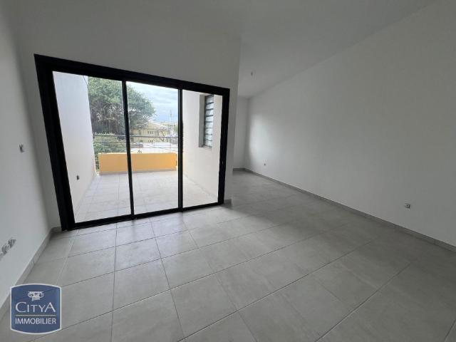 Location Appartement 3 pièces 62m² ST PIERRE 97410