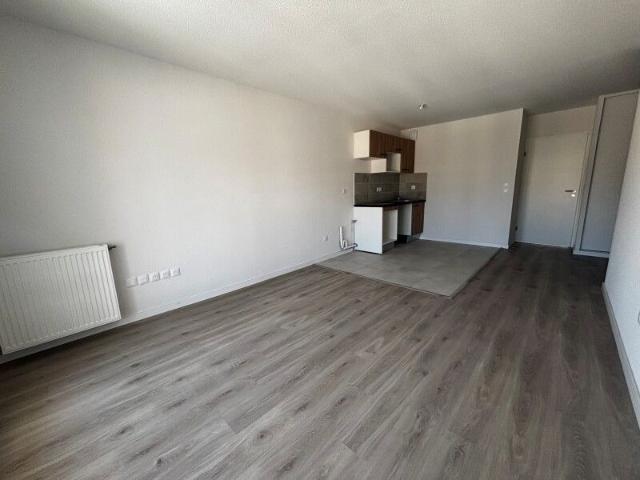Location Appartement 3 pièces 62m² TOULOUSE 31200