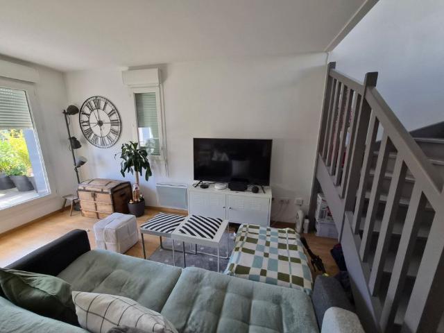 Location Appartement 3 pièces 62m² VILLENEUVE D ASCQ 59650