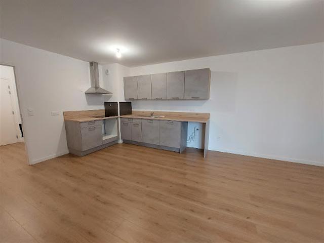 Location Appartement 3 pièces 67.6 m2 Compiegne