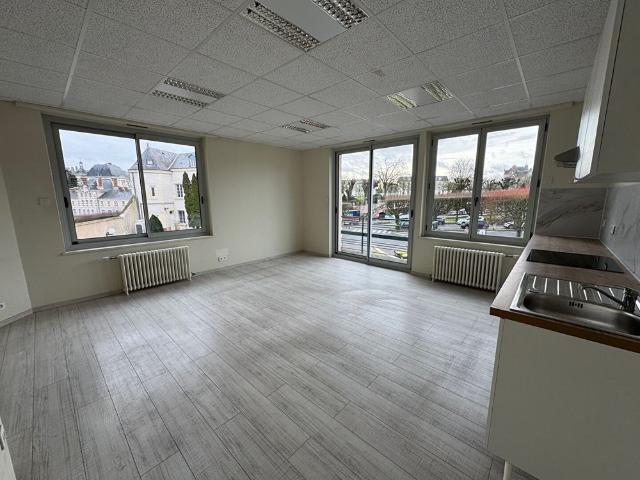 Location appartement 3 pièces, 67.74m², Blois