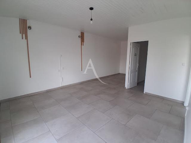 Location Appartement 3 pièces 67.79 m2 Saint esprit