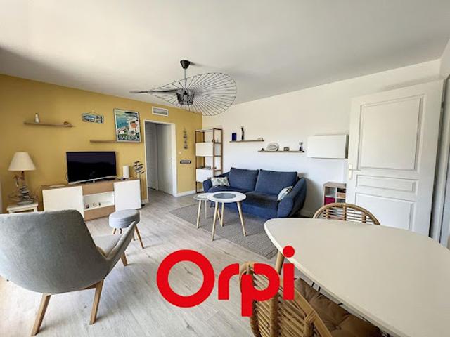 Location Appartement 3 pièces 67.8 m2 Bandol
