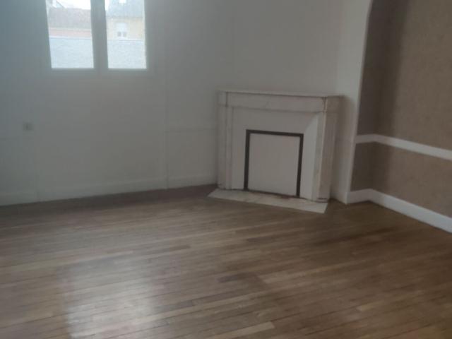 Location appartement 3 pièces, 67.96m², Soissons