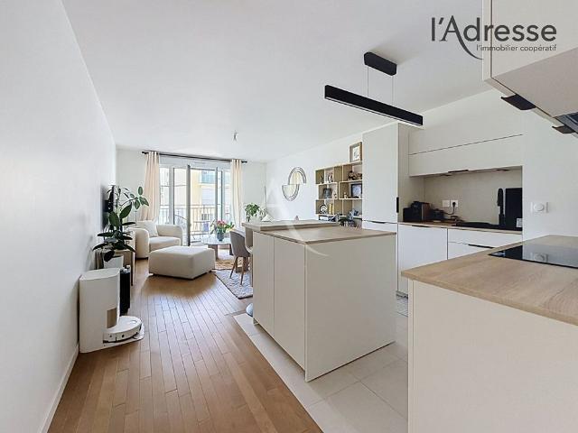 Location appartement 3 pièces, 67.00m², Puteaux