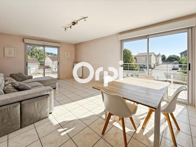 Location Appartement 3 pièces 67.11 m2 Saint Martin en Haut