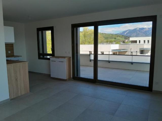 Location Appartement 3 pièces 67m² ANNECY 74370