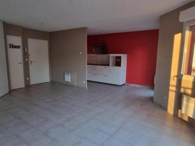 Location Appartement 3 pièces 67m² MALEMORT 19360