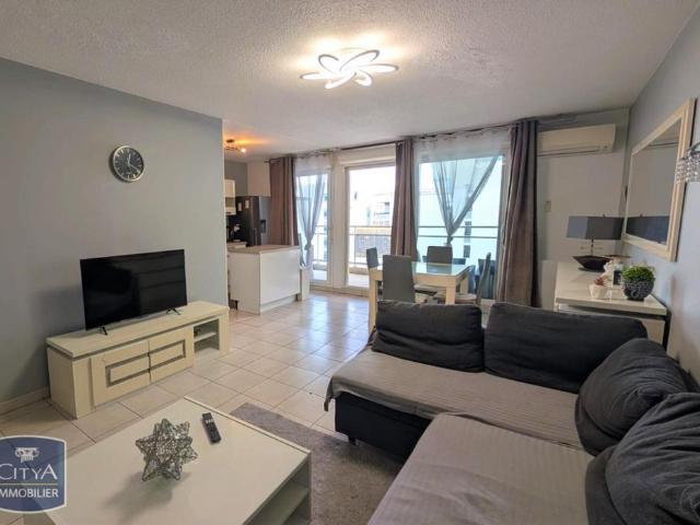 Location Appartement 3 pièces 67m² MARSEILLE 2ème