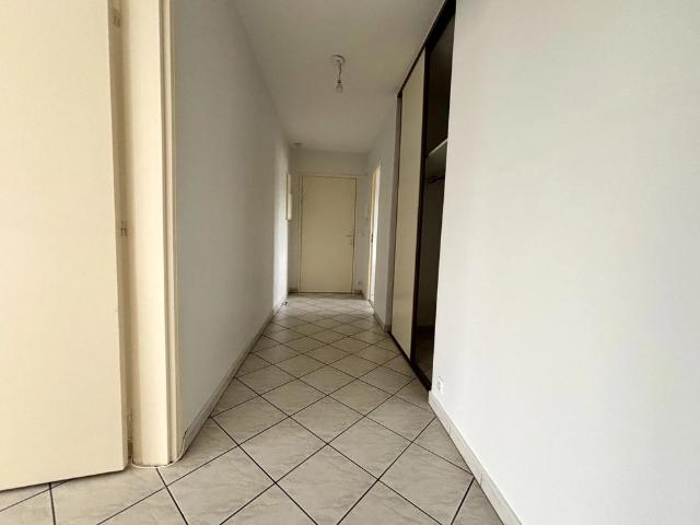 Location Appartement 3 pièces 67m² NEUILLY PLAISANCE 93360
