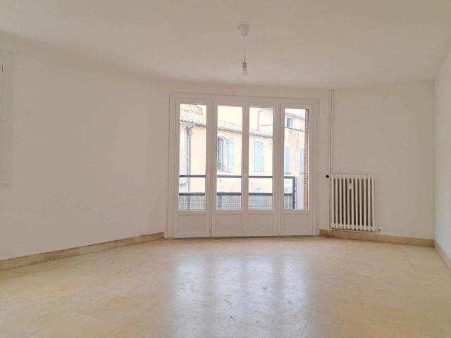 Location Appartement 3 pièces 67m² NIMES 30000